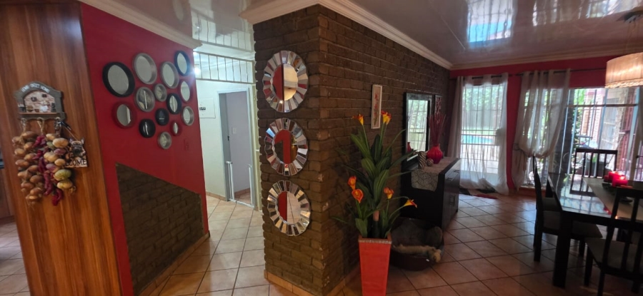 3 Bedroom Property for Sale in Flimieda North West